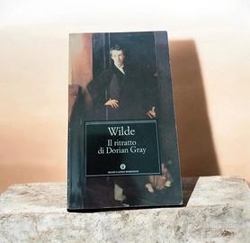 libro IL RITRATTO DI DORIAN GRAY 