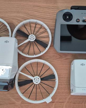 DJI Flip Combo Fly More (RC2 con schermo) con 3 ba