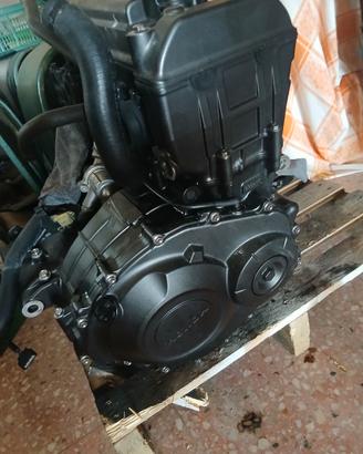 motore honda cb1000r a pezzi