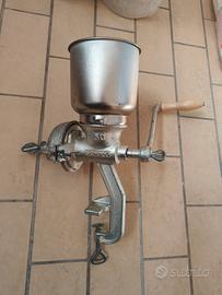 Mulino per malto o altri cereali