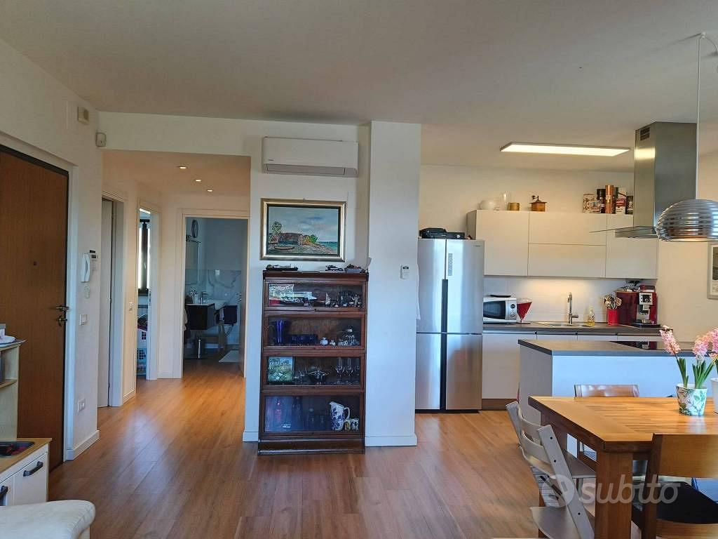 Appartamento di 120 m² con 3 locali e box auto a C - Vista 6