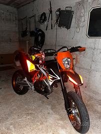 Ktm 690 smc-r