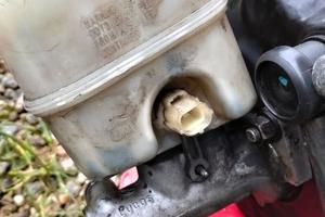 servofreno jeep cherokee 2002/2005