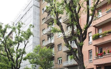 MERAVIGLIOSO TRILOCALE PIANO ALTO CON BALCONE!