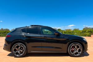 Alfa Romeo Stelvio Q4 veloce 2022 TOTAL BLACK
