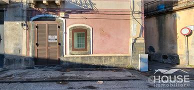 Nicolosi-casa indipendente