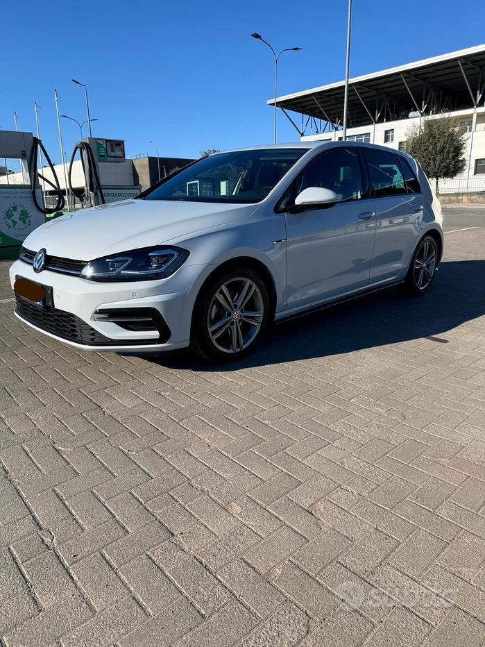 VOLKSWAGEN Golf 7ª serie