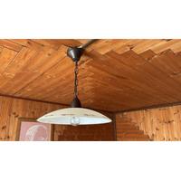 Due abajour piu lampadario due comodini e un comò