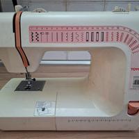 Macchina da cucire portatile Toyota