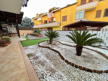 VILLA BIFAMILIARE CON CORTE PRIVATA DI RECENTE COS