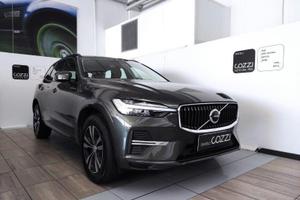 VOLVO XC60 (2017-->) - XC60 B4 Geartronic Momentum