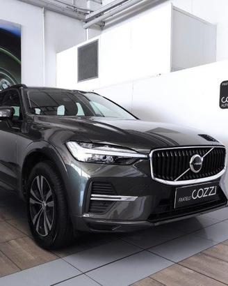 VOLVO XC60 (2017-->) - XC60 B4 Geartronic Momentum
