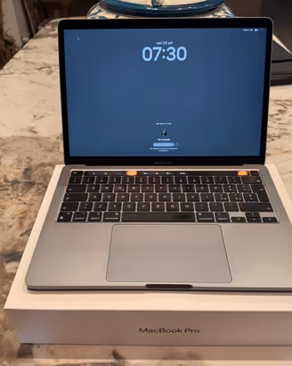 Macbook Pro 13 M2 8GB 256GB TouchBar Batteria 93%