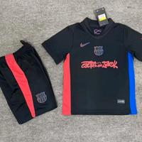 maglietta e pantaloncini del Barcellona limited ed