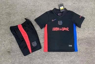 maglietta e pantaloncini del Barcellona limited ed