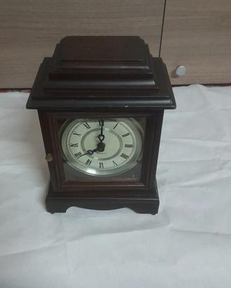 Orologio  in legno con Carillon 