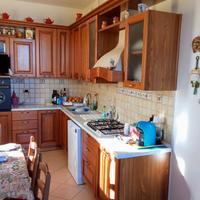 Cucina in legno di castagno