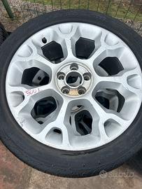Vendiamo cerchi Fiat 500 L