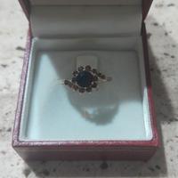 anello vintage in oro 9k 375 con.granati stupendo 