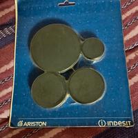 Kit Indesit Cappellotti + Spartifiamma 4 fuochi