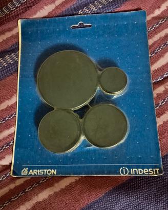 Kit Indesit Cappellotti + Spartifiamma 4 fuochi