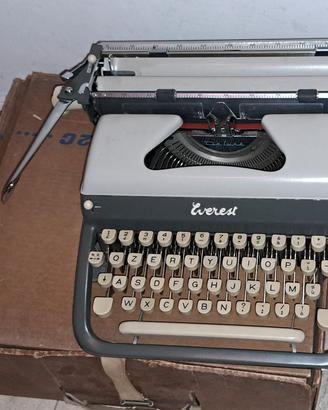 Macchina da scrivete Everest bicolore anni '70