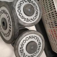 Dischi e manubri Technogym 