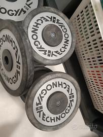 Dischi e manubri Technogym 