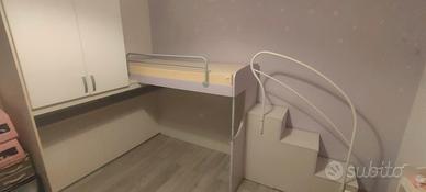 Cameretta a ponte marca Akanto