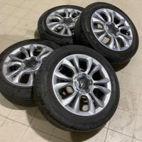 Cerchi in lega Fiat 500x completi di gomme Pirelli