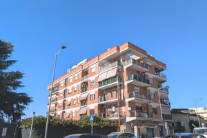 3 LOCALI A CIAMPINO