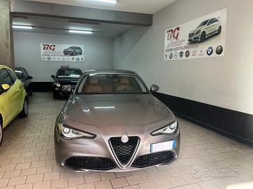 Alfa Romeo Giulia 2.2 180 CV AT8 Business Sport La