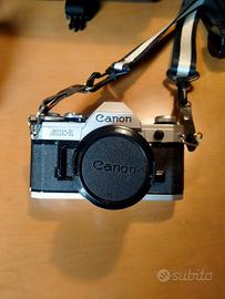 Macchina fotografica Canon AE1