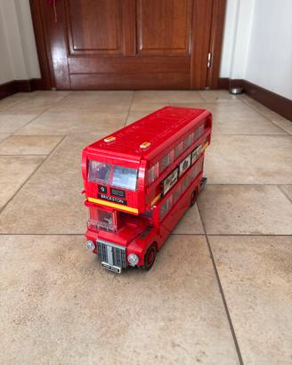 Lego bus