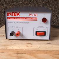 alimentatore 13,8 volt  8   amper   COME NUOVO