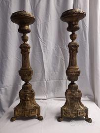 Antica coppia di candelieri della fine del  700.