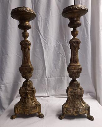 Antica coppia di candelieri della fine del  700.