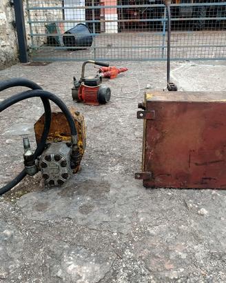 pompa idraulica moltiplicatrice