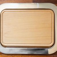 Vassoio acciaio inox con tagliere in legno