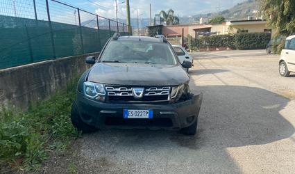 Dacia duster ricambi usata in vendita 