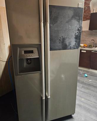 Frigo americano Daewoo FRS-U20DAI