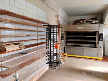 Panificio con laboratorio e punto vendita 220 mq
