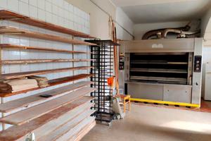 Panificio con laboratorio e punto vendita 220 mq