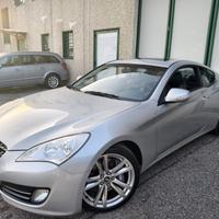 Hyundai Genesis UNIPRO POSTERIORE TURBO 2012