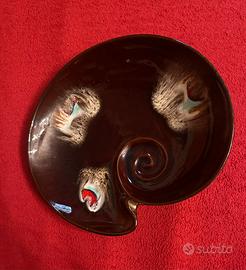 Piatto o centro tavola decorativo in ceramica