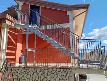 Scala in ferro battuto