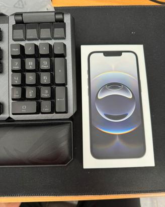 Apple iPhone 16e 128Gb