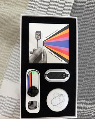 Insta360 Go 3S retro bundle special edition