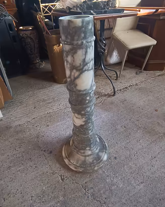 Colonna in marmo 