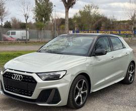 AUDI A1 SPB 30 "S-LINE" BICOLORE /NEOPATENTATI